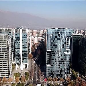Aerial view at Parque Aracauno in Santiago, Chile - Video Dailymotion